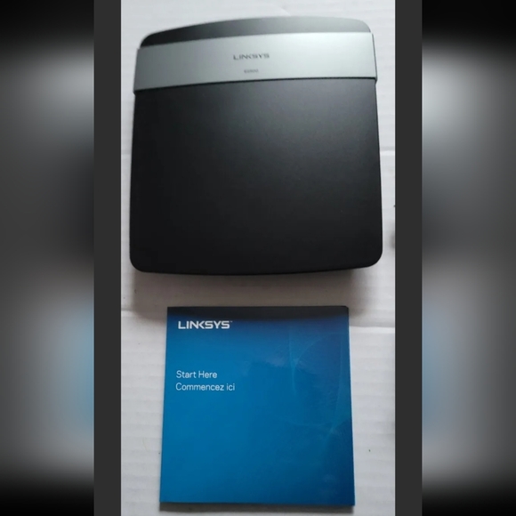 Linksys E2500 N600 Dual-Band WiFi Router - Picture 8 of 12